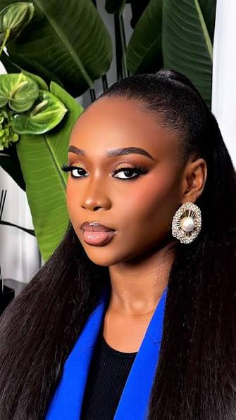 Glam makeup client